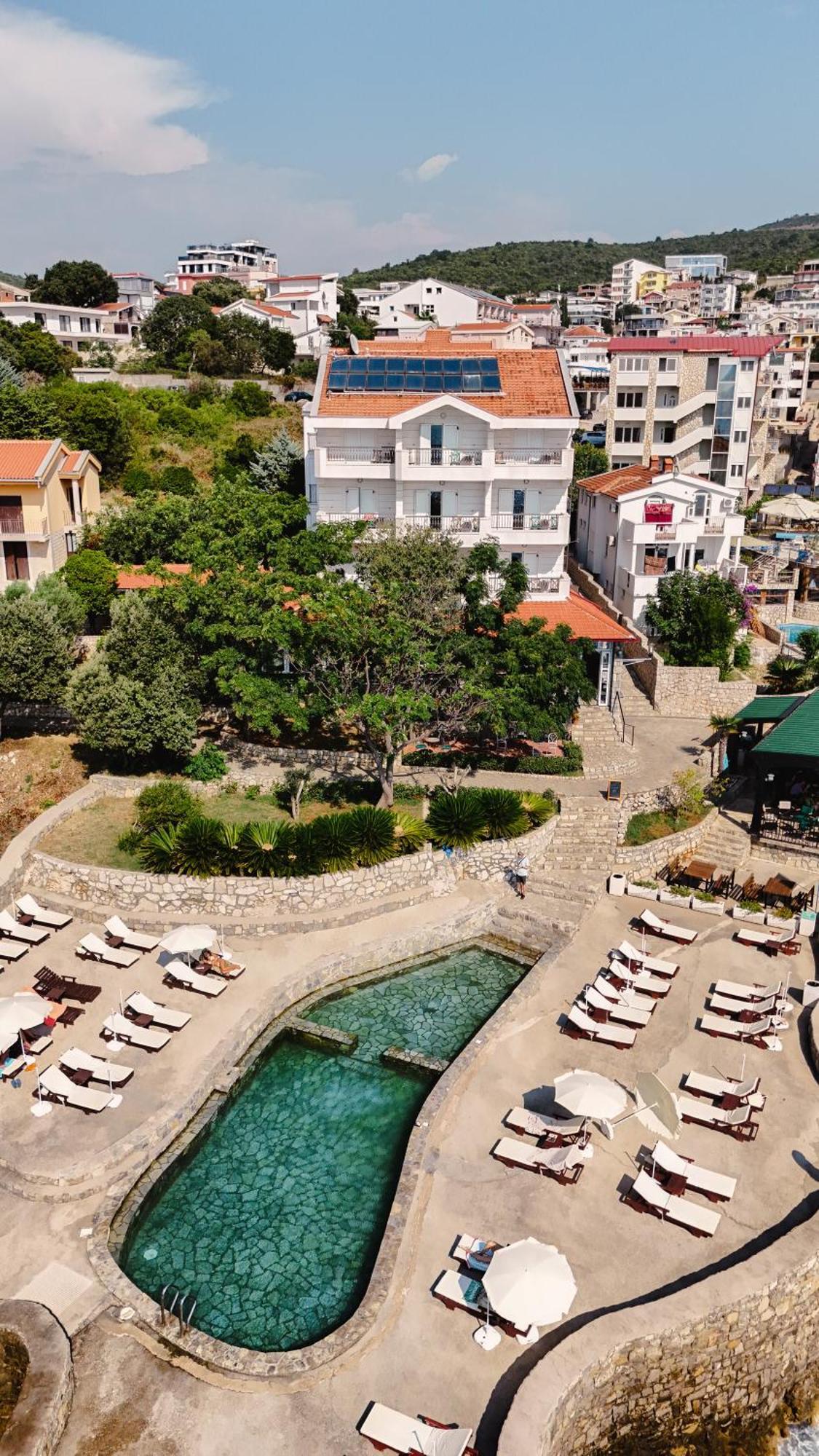 Hotel R Utjeha Kültér fotó