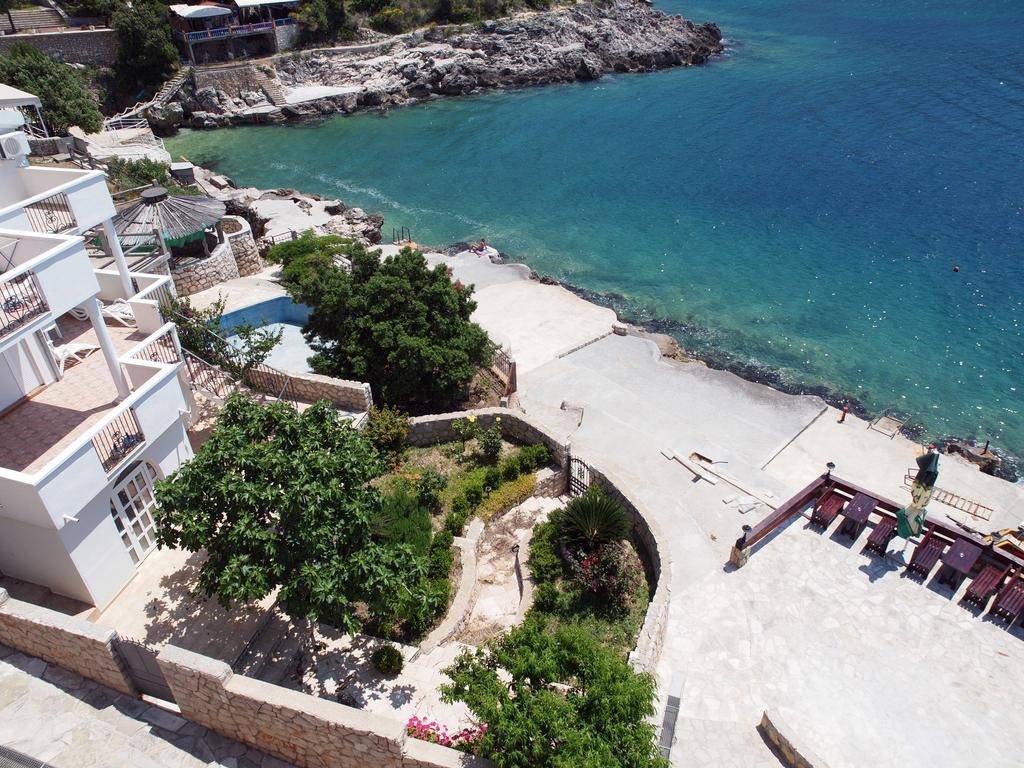 Hotel R Utjeha Kültér fotó