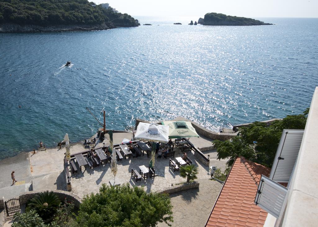 Hotel R Utjeha Kültér fotó