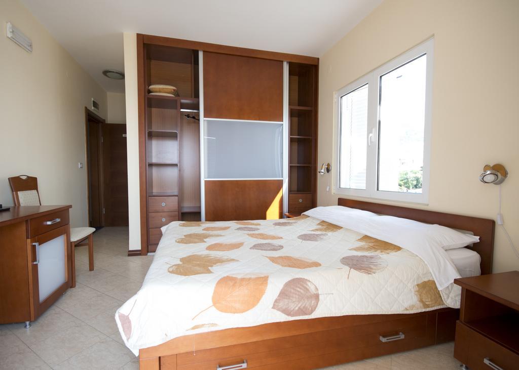 Hotel R Utjeha Kültér fotó